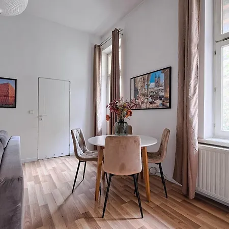 Urban Nest Swietego Marka27 Apartment Krakow